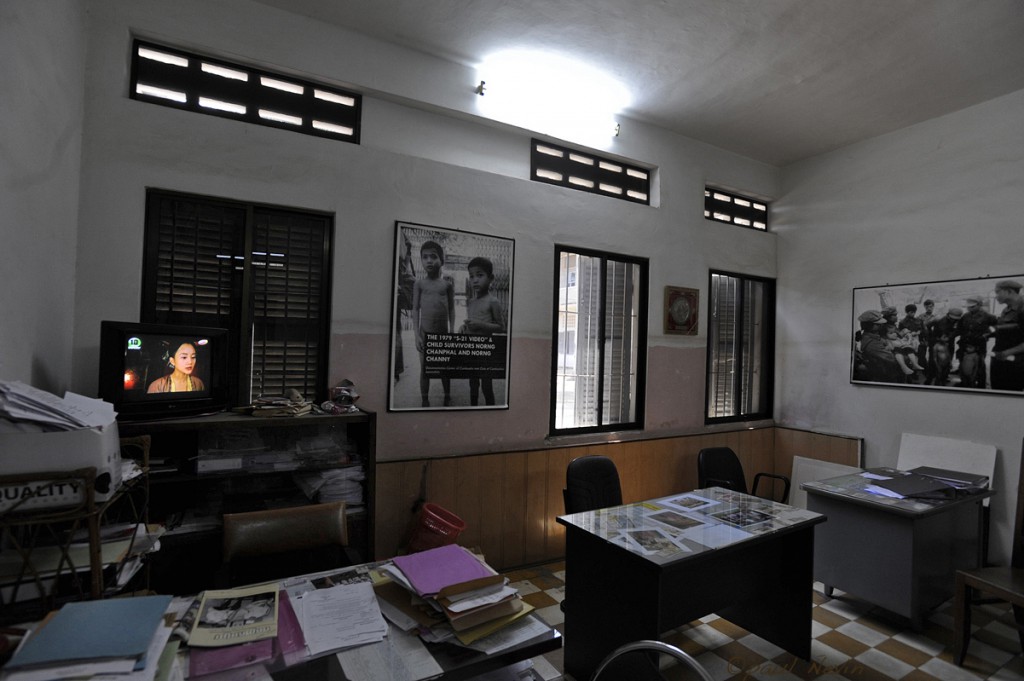 The school headmasters office was used as the prison administrators office. Nowadays the museum administrators office.